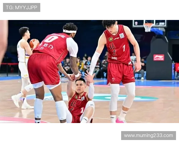 北京首钢男篮今晚七点半CCTV5直播,对阵广东宏远焦点战 北京首钢男篮今晚七点半CCTV5直播,对阵广东宏远焦点战